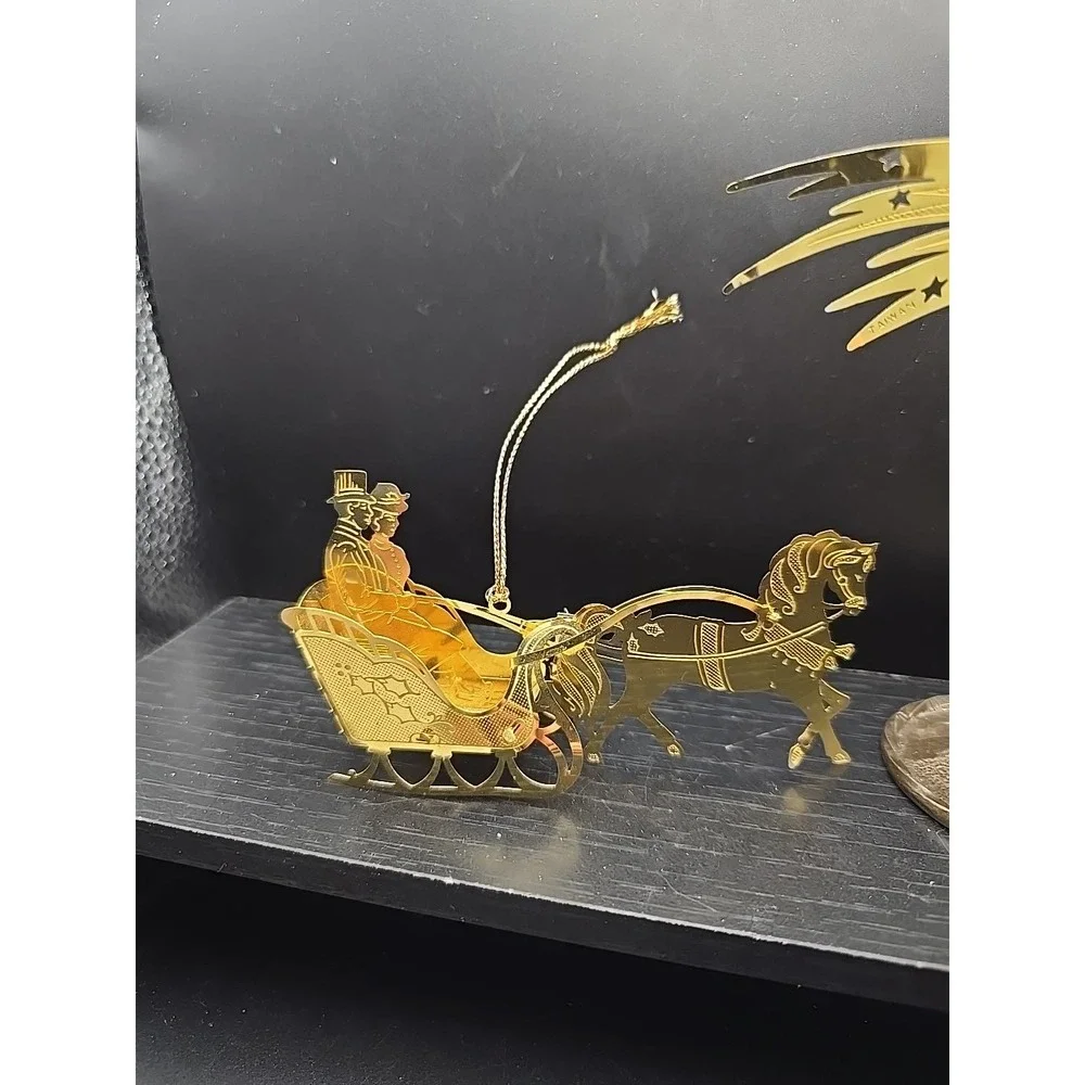 2 Metal Ornaments Couple On Horse Pulled Sleigh & Angel & Shooting‎ Star